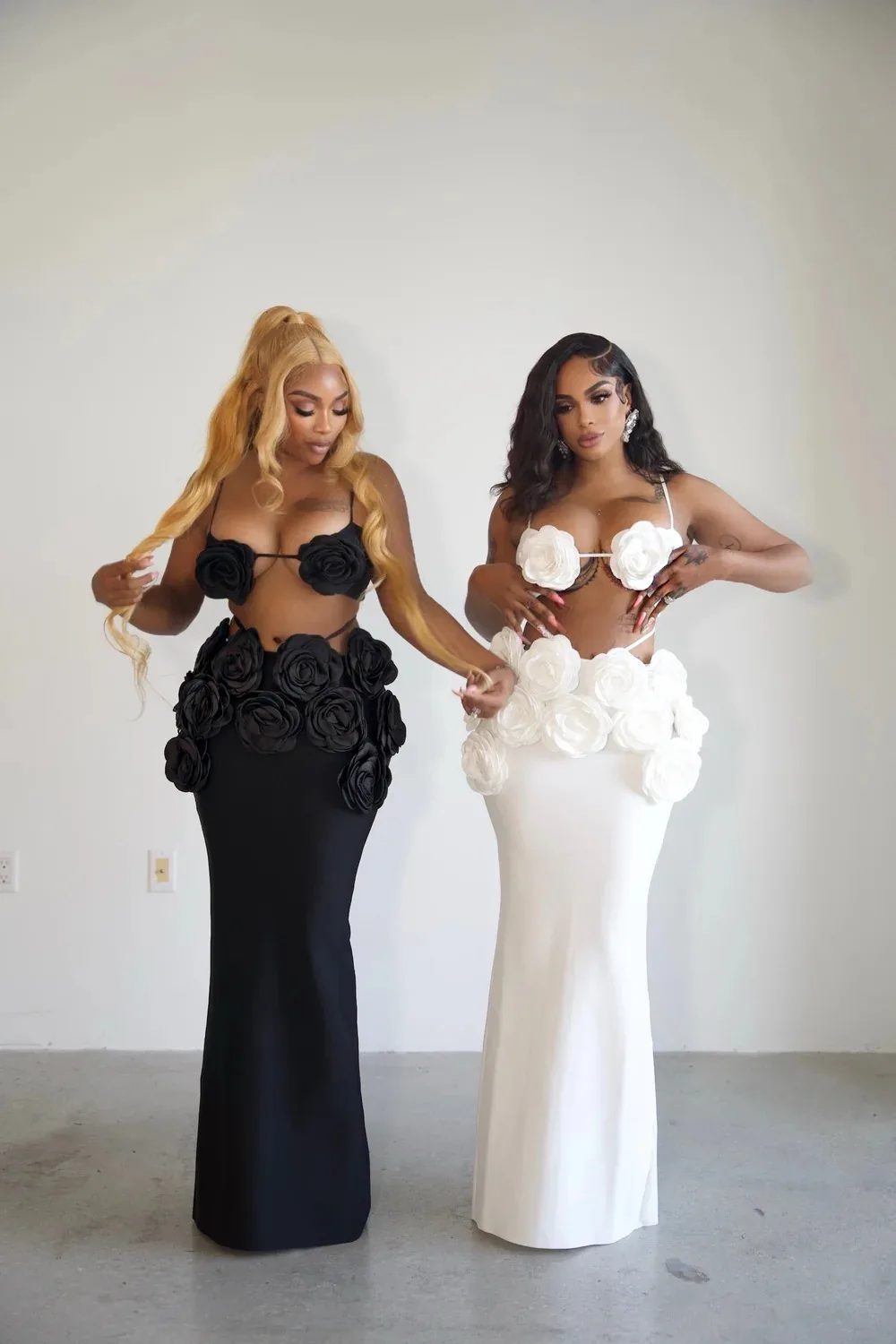 kf-S0ca5207057a242c4bf9a87d2d7a5e994o Black White Color Women Sexy Sleeveless V-Neck Bodycon 2 Pieces Bandage Long Dress Florals Celebrate Nightclub Party Outfit - Image 1