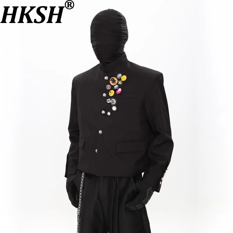 kf-Sde9803bf5e344f9eb79ac9a05ac889de5 HKSH Spring Autumn New Men Tide China-Chic Brooch Padded Shoulder Buttons Design Blazer Coat High-End Elegant Suit-Pants HK14354 - Image 1