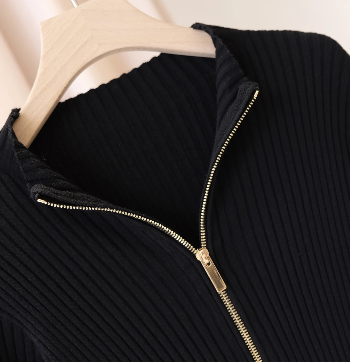 kf-S775c5dcc4c46470ba42c0d0d400862ea5 New High-Quality Fashion Commuter Silk Wool Double-Head Zippered Cardigan - Image 1